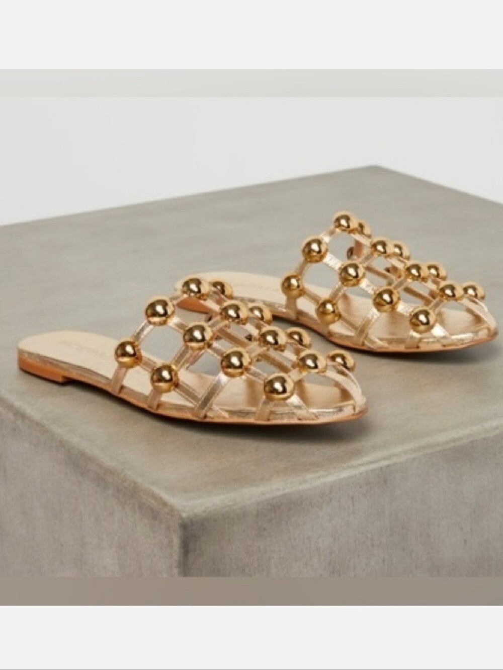BCBGMAXAZRIA Tina Mule in Platino Size 7.5 Gold Studded Flat Sandals New In Box - Picture 9 of 9